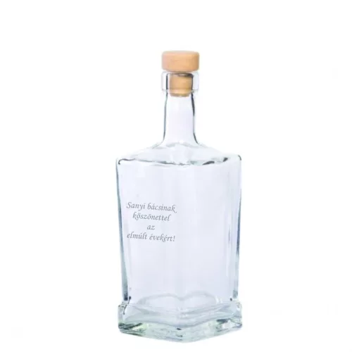 Gravírozott Pálinkás üveg 0,5 l-es szögletes hosszúnyakú (King Quadra)